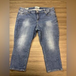 Torrid Skinny Crop Jeans Size 22